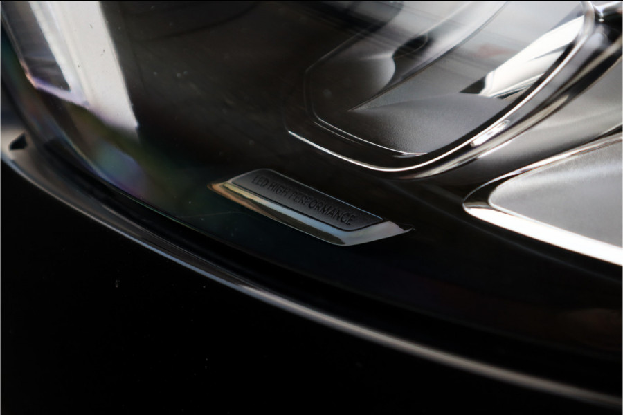 Mercedes-Benz A-Klasse 250 e Luxury / SOH 93% / 19inch / Sfeer verlichting / Widescreen / Camera / Carplay /