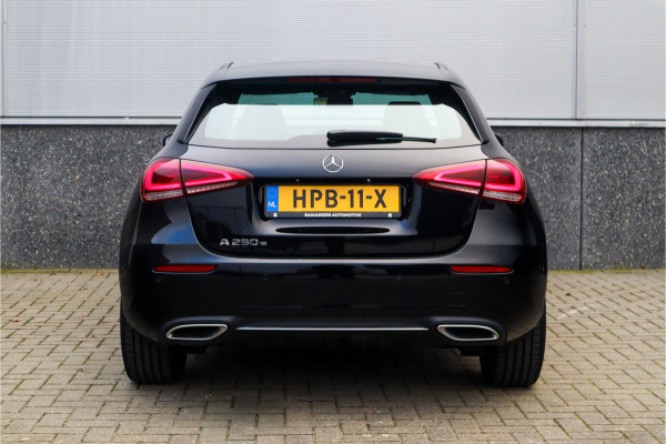 Mercedes-Benz A-Klasse 250 e Luxury / SOH 93% / 19inch / Sfeer verlichting / Widescreen / Camera / Carplay /