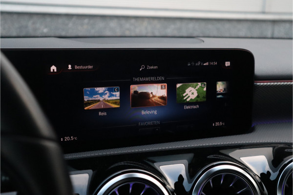 Mercedes-Benz A-Klasse 250 e Luxury / SOH 93% / 19inch / Sfeer verlichting / Widescreen / Camera / Carplay /
