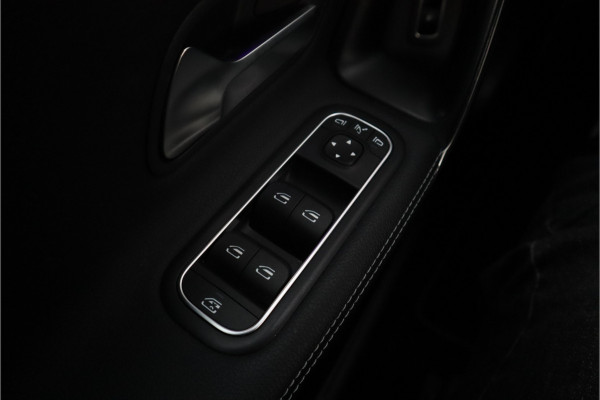 Mercedes-Benz A-Klasse 250 e Luxury / SOH 93% / 19inch / Sfeer verlichting / Widescreen / Camera / Carplay /