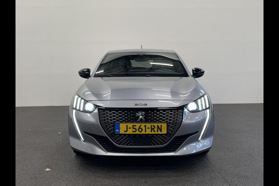 Peugeot e-208 EV GT 350 50 kWh Automaat Navigatie Apple Carplay/Android Auto Camera Parkeersensoren Cruise Control Stoelverwarming Half leder Climate Control Lichtmetalen velgen