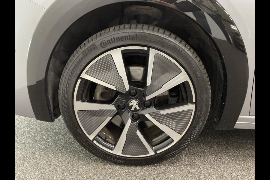 Peugeot e-208 EV GT 350 50 kWh Automaat Navigatie Apple Carplay/Android Auto Camera Parkeersensoren Cruise Control Stoelverwarming Half leder Climate Control Lichtmetalen velgen