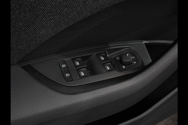 Škoda Kodiaq 1.5 TSI MHEV Automaat 7-PERS Selection | Apple Carplay / Android Auto| Digitale cockpit | Keyless | Adaptive Cruise Control | Camera | Navigatie