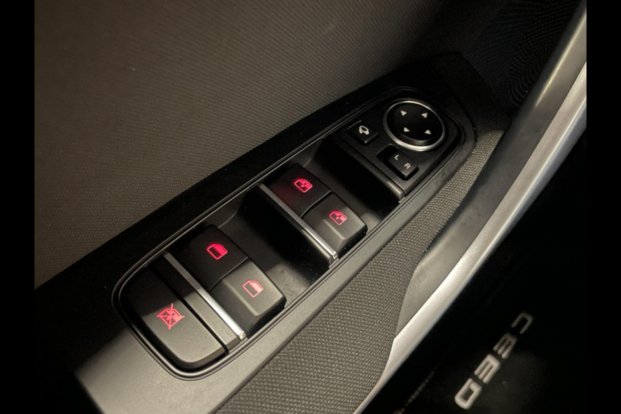 Kia Ceed Sportswagon 1.0 T-GDi MHEV DynamicLine|120PK|AUTOMAAT|APPLE CARPLAY|ANDROID AUTO|CAMERA|CLIMATE,CRUISE CTRL|NL-AUTO|NAP|