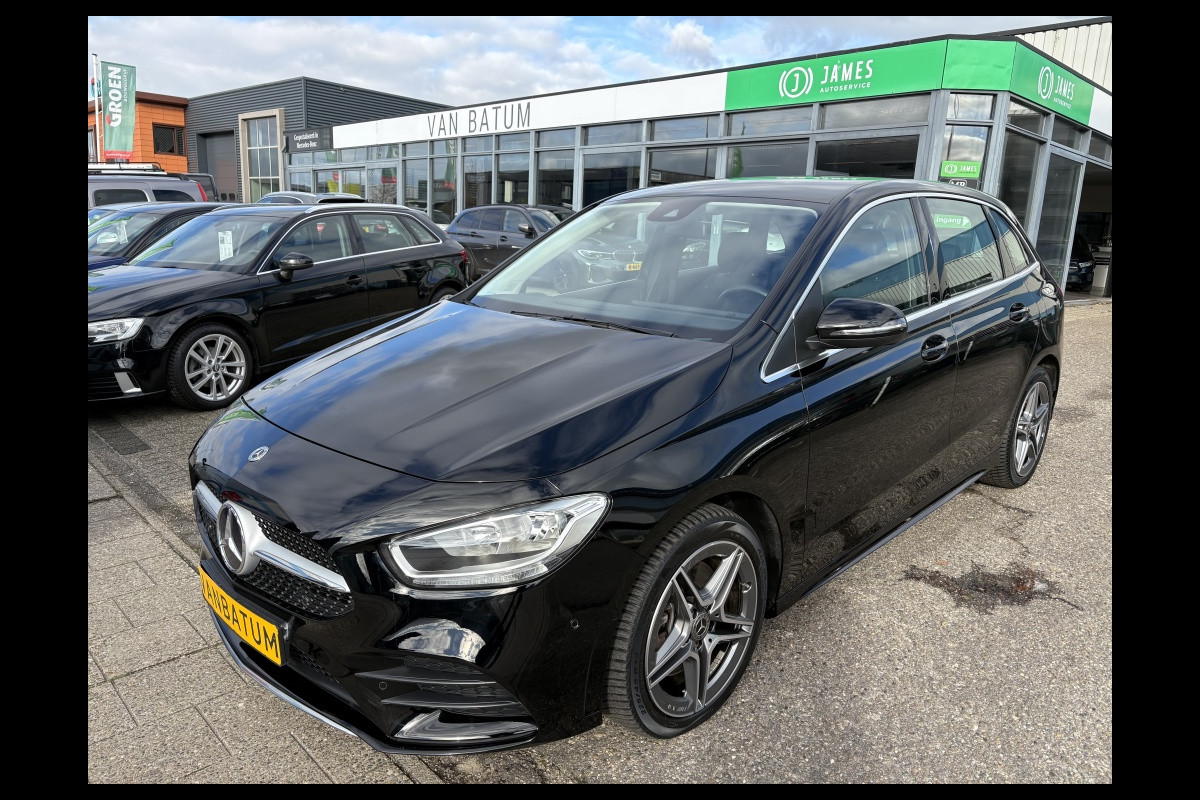 Mercedes-Benz B-Klasse 250 e Bus. Sol. AMG