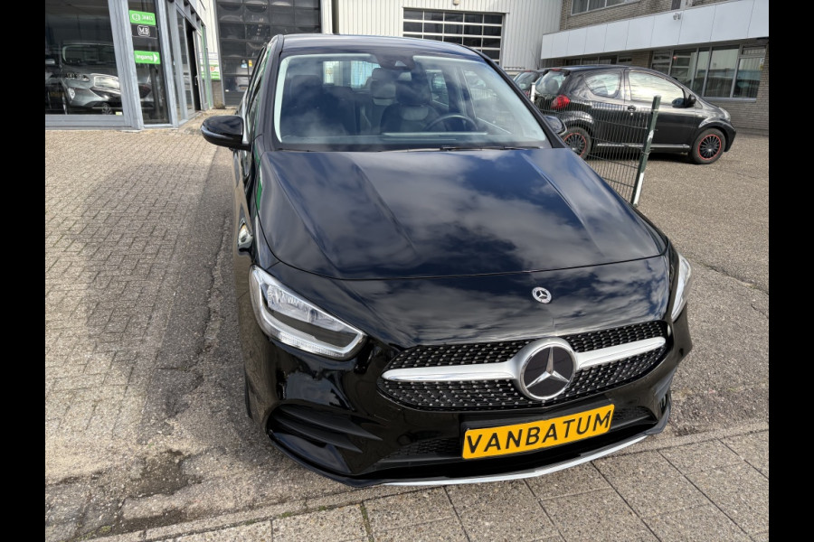 Mercedes-Benz B-Klasse 250 e Bus. Sol. AMG