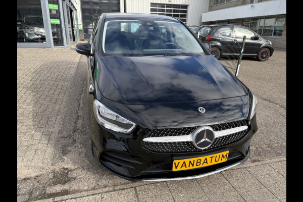 Mercedes-Benz B-Klasse 250 e Bus. Sol. AMG
