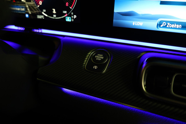 Mercedes-Benz V-Klasse V300d 4Matic XXL LUCHTVERING LEDER CARPLAY STOELVENT. '24 Er wordt ook de bank op de 3e rij bijgeleverd+ tussenschot