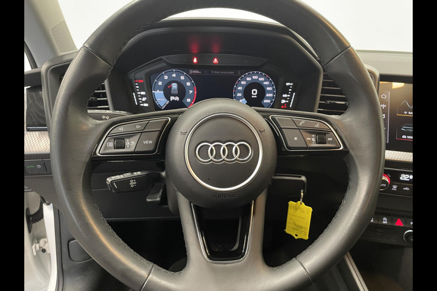 Audi A1 Sportback 30 TFSI 110pk S-Tronic Advanced edition Navigatie Apple Carplay / Android Auto Climate Control Camera Parkeer sensoren Dab