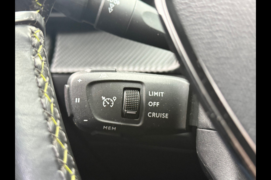 Peugeot 2008 BWJ 2021 | 1.2T 131PK GT | PANO SCHUIFDAK | VOCAL | CAMERA A | CLIMA | NAVI | CARPLAY | PRIVACY GLASS | PDC 2X | LEDER/STOF |