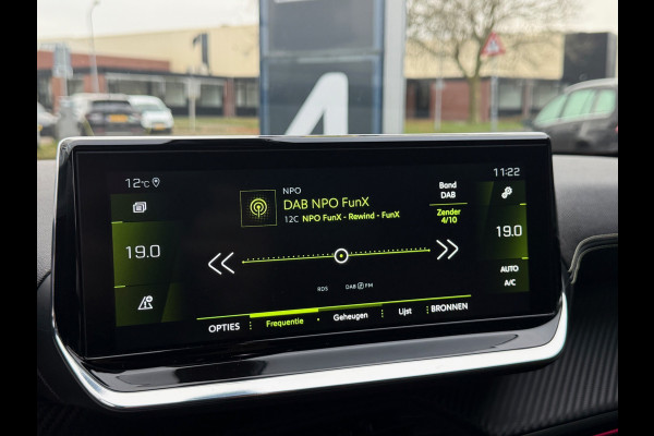 Peugeot 2008 BWJ 2021 | 1.2T 131PK GT | PANO SCHUIFDAK | VOCAL | CAMERA A | CLIMA | NAVI | CARPLAY | PRIVACY GLASS | PDC 2X | LEDER/STOF |