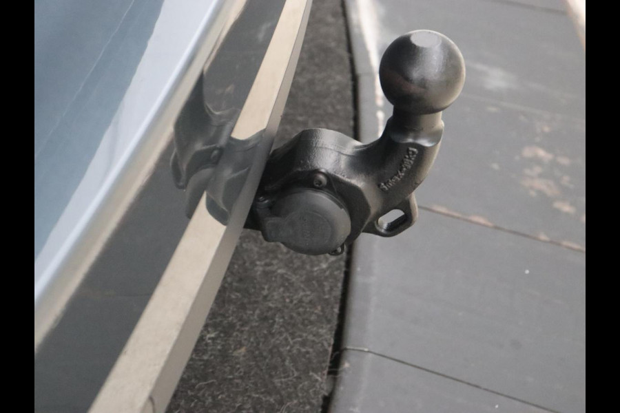 Škoda Superb 1.4 TSI iV Business Edition | Trekhaak | Stoel & stuurverwarming | Camera | Carplay | Memory | Navigatie | Full LED | Climate control | Parkeerhulp