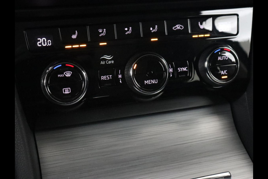 Škoda Superb 1.4 TSI iV Business Edition | Trekhaak | Stoel & stuurverwarming | Camera | Carplay | Memory | Navigatie | Full LED | Climate control | Parkeerhulp