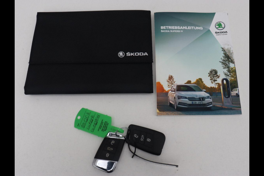 Škoda Superb 1.4 TSI iV Business Edition | Trekhaak | Stoel & stuurverwarming | Camera | Carplay | Memory | Navigatie | Full LED | Climate control | Parkeerhulp