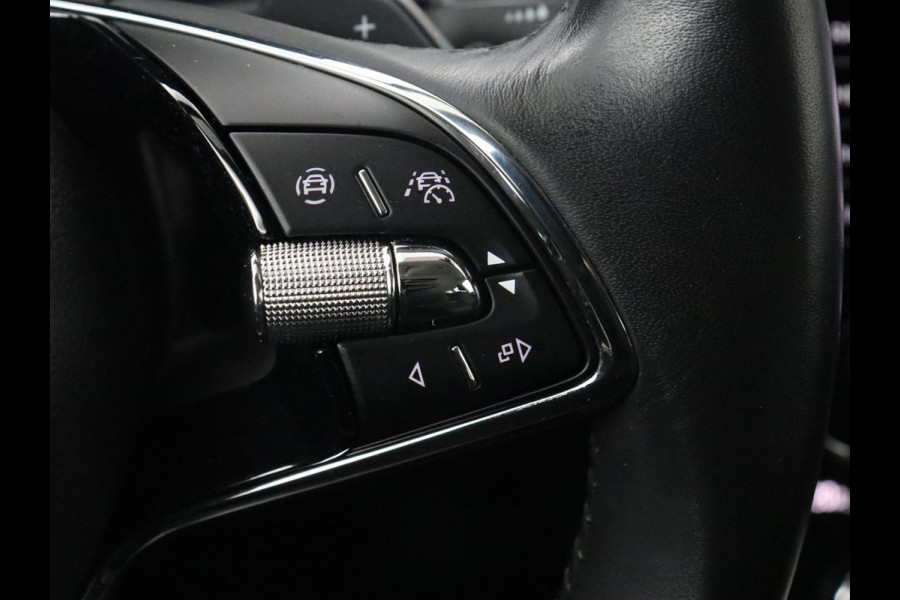Škoda Superb 1.4 TSI iV Business Edition | Trekhaak | Stoel & stuurverwarming | Camera | Carplay | Memory | Navigatie | Full LED | Climate control | Parkeerhulp