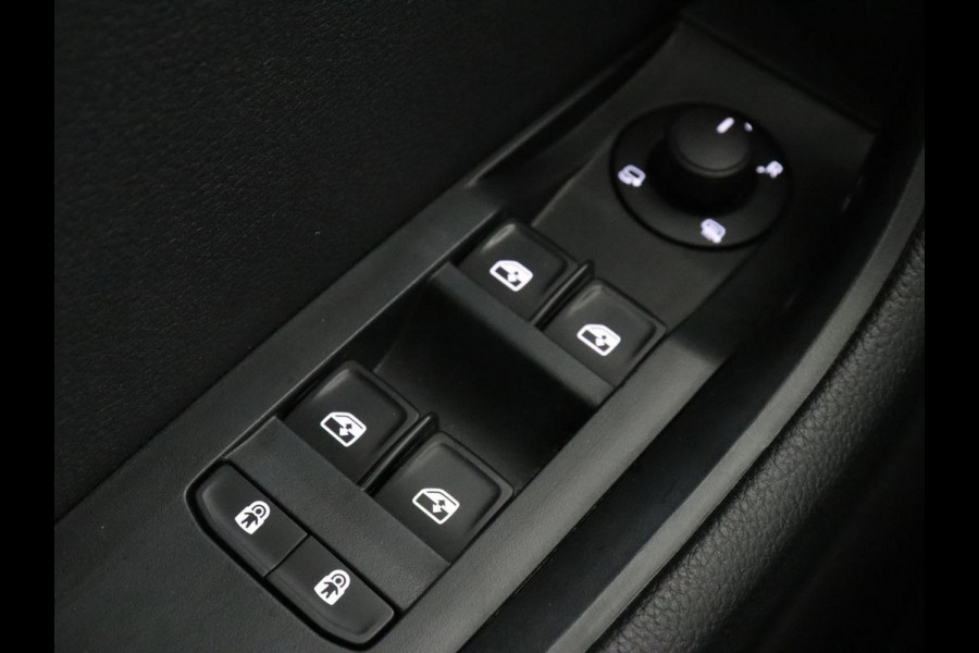 Škoda Superb 1.4 TSI iV Business Edition | Trekhaak | Stoel & stuurverwarming | Camera | Carplay | Memory | Navigatie | Full LED | Climate control | Parkeerhulp