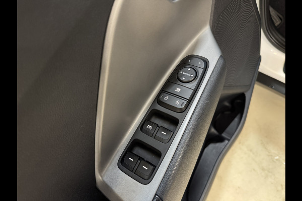 Kia Niro 1.6 GDi Hybrid ComfortLine | Camera | Trekhaak | Carplay | Clima | Cruise