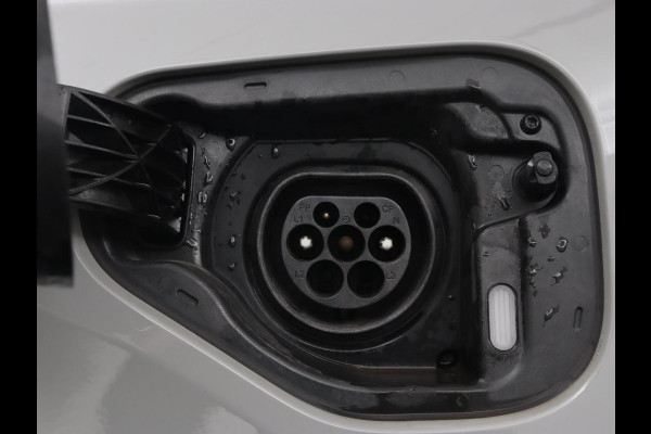 Škoda Octavia 1.4 TSI RS iV PHEV Business | Stoelverwarming | Adaptive cruise | Matrix LED | Side Assist | Camera | Carplay | Navigatie | Sfeerverlichting | Virtual Cockpit | Sportstoelen | Plug In