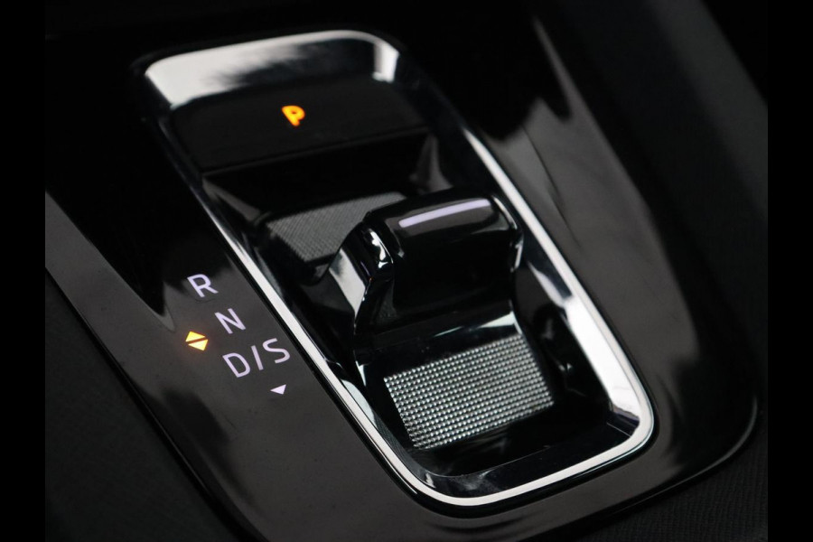 Škoda Octavia 1.4 TSI RS iV PHEV Business | Stoelverwarming | Adaptive cruise | Matrix LED | Side Assist | Camera | Carplay | Navigatie | Sfeerverlichting | Virtual Cockpit | Sportstoelen | Plug In