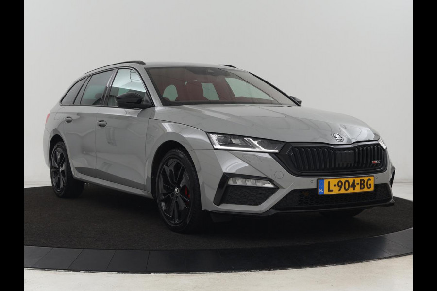 Škoda Octavia 1.4 TSI RS iV PHEV Business | Stoelverwarming | Adaptive cruise | Matrix LED | Side Assist | Camera | Carplay | Navigatie | Sfeerverlichting | Virtual Cockpit | Sportstoelen | Plug In