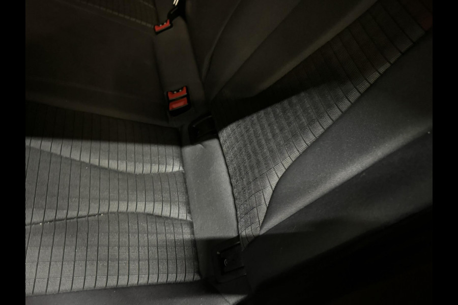 Audi A3 Sportback 1.5 TFSI CoD Sport Garantie StoelVW Cruise Navi PDC Clima Dab Led Rijklaar