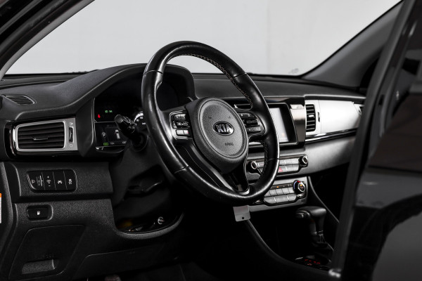 Kia Niro 1.6 GDi Hybrid First Edition - Automaat | Cruise | Stoel-+Stuurverw. | PDC | Camera | NAV | ECC | LM 16" |