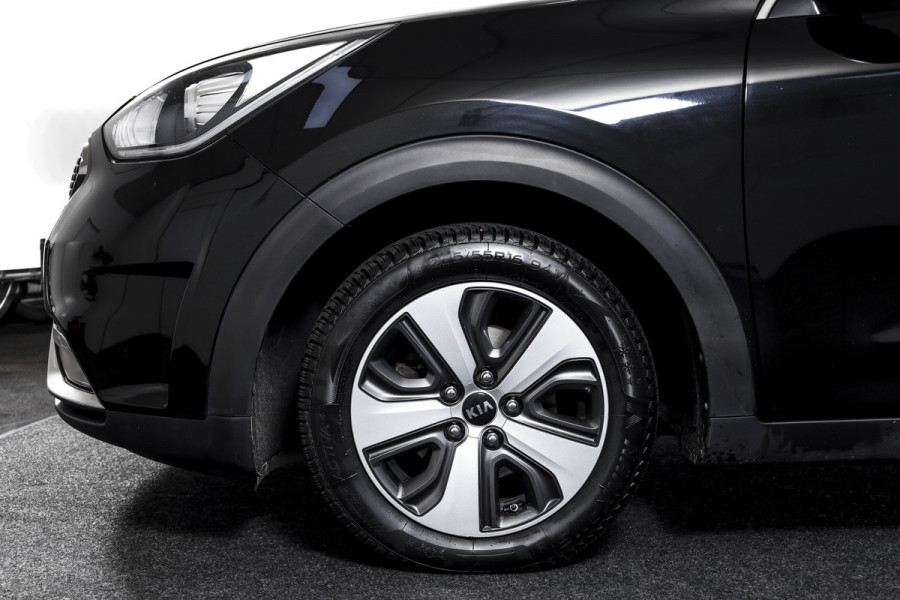 Kia Niro 1.6 GDi Hybrid First Edition - Automaat | Cruise | Stoel-+Stuurverw. | PDC | Camera | NAV | ECC | LM 16" |