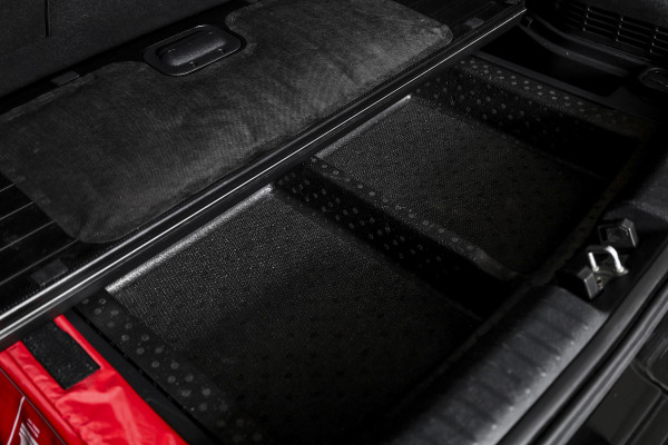 Kia Niro 1.6 GDi Hybrid First Edition - Automaat | Cruise | Stoel-+Stuurverw. | PDC | Camera | NAV | ECC | LM 16" |