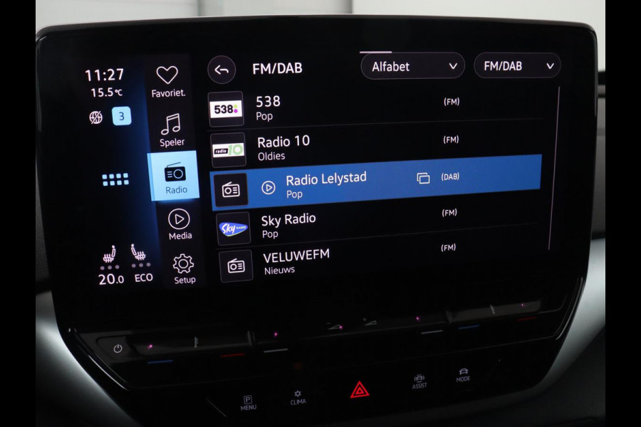Volkswagen ID.5 Pro 77 kWh | Trekhaak | Stoelverwarming | Matrix LED | Camera | Carplay | Keyless | Stuurverwarming | Adaptive cruise | Navigatie | 20'' | Park Assist