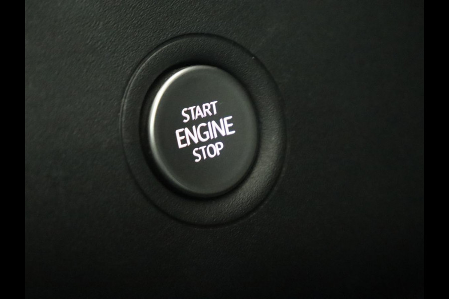 Volkswagen ID.5 Pro 77 kWh | Trekhaak | Stoelverwarming | Matrix LED | Camera | Carplay | Keyless | Stuurverwarming | Adaptive cruise | Navigatie | 20'' | Park Assist