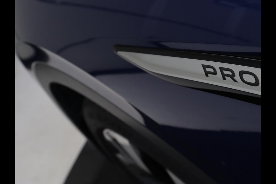 Volkswagen ID.5 Pro 77 kWh | Trekhaak | Stoelverwarming | Matrix LED | Camera | Carplay | Keyless | Stuurverwarming | Adaptive cruise | Navigatie | 20'' | Park Assist