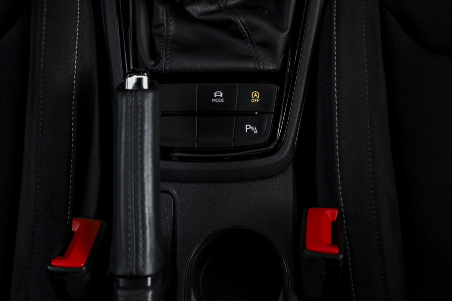 Škoda Kamiq 1.5 TSI ACT Sport Business 150 PK - Automaat | Dig. Cockpit | Cruise | Stoelverw. | PDC | Camera | App. Connect | ECC | DAB | LM 18" | 4100