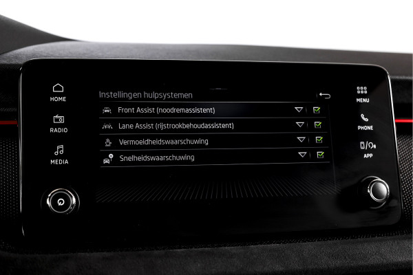 Škoda Kamiq 1.5 TSI ACT Sport Business 150 PK - Automaat | Dig. Cockpit | Cruise | Stoelverw. | PDC | Camera | App. Connect | ECC | DAB | LM 18" | 4100