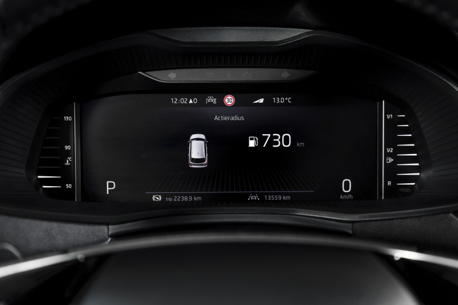 Škoda Kamiq 1.5 TSI ACT Sport Business 150 PK - Automaat | Dig. Cockpit | Cruise | Stoelverw. | PDC | Camera | App. Connect | ECC | DAB | LM 18" | 4100