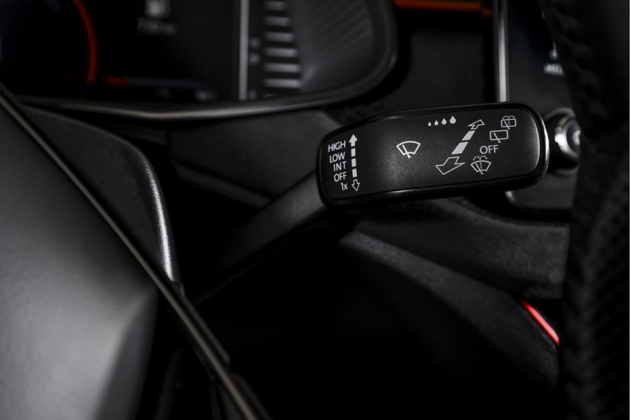 Škoda Kamiq 1.5 TSI ACT Sport Business 150 PK - Automaat | Dig. Cockpit | Cruise | Stoelverw. | PDC | Camera | App. Connect | ECC | DAB | LM 18" | 4100