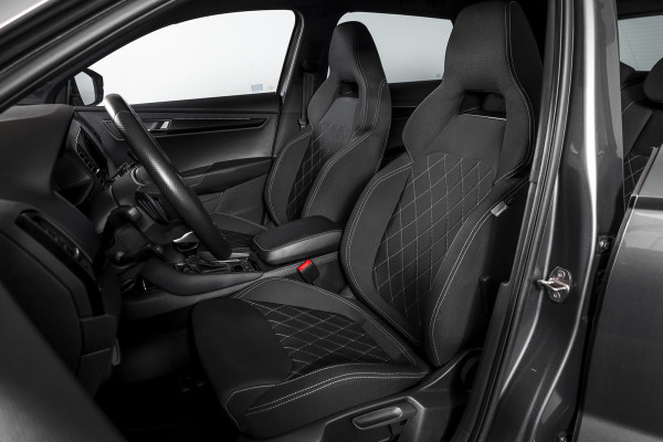 Škoda Karoq 1.5 TSI ACT 150 PK Sportline Business - Automaat | Elek. Trekhaak | Dig. Cockpit | Adapt. Cruise | PDC | Camera | NAV + App. Connect | ECC | DAB | LM 18" | 2863