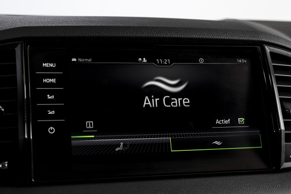 Škoda Karoq 1.5 TSI ACT 150 PK Sportline Business - Automaat | Elek. Trekhaak | Dig. Cockpit | Adapt. Cruise | PDC | Camera | NAV + App. Connect | ECC | DAB | LM 18" | 2863