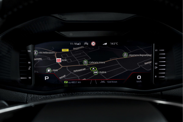 Škoda Karoq 1.5 TSI ACT 150 PK Sportline Business - Automaat | Elek. Trekhaak | Dig. Cockpit | Adapt. Cruise | PDC | Camera | NAV + App. Connect | ECC | DAB | LM 18" | 2863