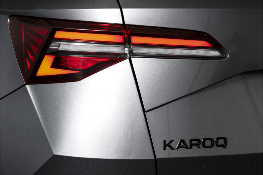 Škoda Karoq 1.5 TSI ACT 150 PK Sportline Business - Automaat | Elek. Trekhaak | Dig. Cockpit | Adapt. Cruise | PDC | Camera | NAV + App. Connect | ECC | DAB | LM 18" | 2863