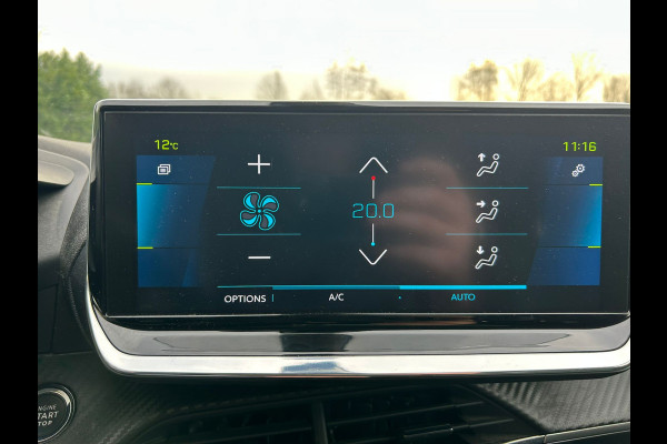 Peugeot e-2008 **Gereserveerd** EV Allure 50kWh SOH 93% Adap.Cruise Panoramadak 360°Camera Apple Carplay Android Auto Navi Ecc Pdc Keyless Stoelverwarming Lmv 17" Led Lane Assist DAB Bluetooth Privacy Glas 1e Eigenaar Origineel Nederlandse Auto