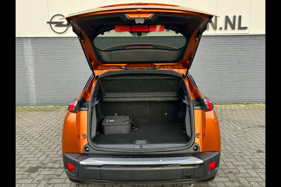 Peugeot e-2008 **Gereserveerd** EV Allure 50kWh SOH 93% Adap.Cruise Panoramadak 360°Camera Apple Carplay Android Auto Navi Ecc Pdc Keyless Stoelverwarming Lmv 17" Led Lane Assist DAB Bluetooth Privacy Glas 1e Eigenaar Origineel Nederlandse Auto