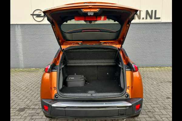 Peugeot e-2008 **Gereserveerd** EV Allure 50kWh SOH 93% Adap.Cruise Panoramadak 360°Camera Apple Carplay Android Auto Navi Ecc Pdc Keyless Stoelverwarming Lmv 17" Led Lane Assist DAB Bluetooth Privacy Glas 1e Eigenaar Origineel Nederlandse Auto