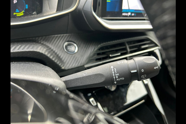 Peugeot e-2008 **Gereserveerd** EV Allure 50kWh SOH 93% Adap.Cruise Panoramadak 360°Camera Apple Carplay Android Auto Navi Ecc Pdc Keyless Stoelverwarming Lmv 17" Led Lane Assist DAB Bluetooth Privacy Glas 1e Eigenaar Origineel Nederlandse Auto