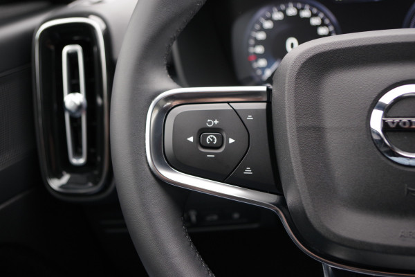 Volvo XC40 1.5 T5 Plug-in hybrid Plus Bright 263 PK PHEV, Adap. Cruise Control, Winterpakket, Camera