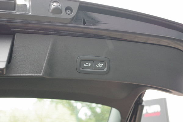 Volvo XC40 1.5 T5 Plug-in hybrid Plus Bright 263 PK PHEV, Adap. Cruise Control, Winterpakket, Camera