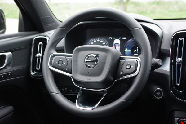 Volvo XC40 1.5 T5 Plug-in hybrid Plus Bright 263 PK PHEV, Adap. Cruise Control, Winterpakket, Camera