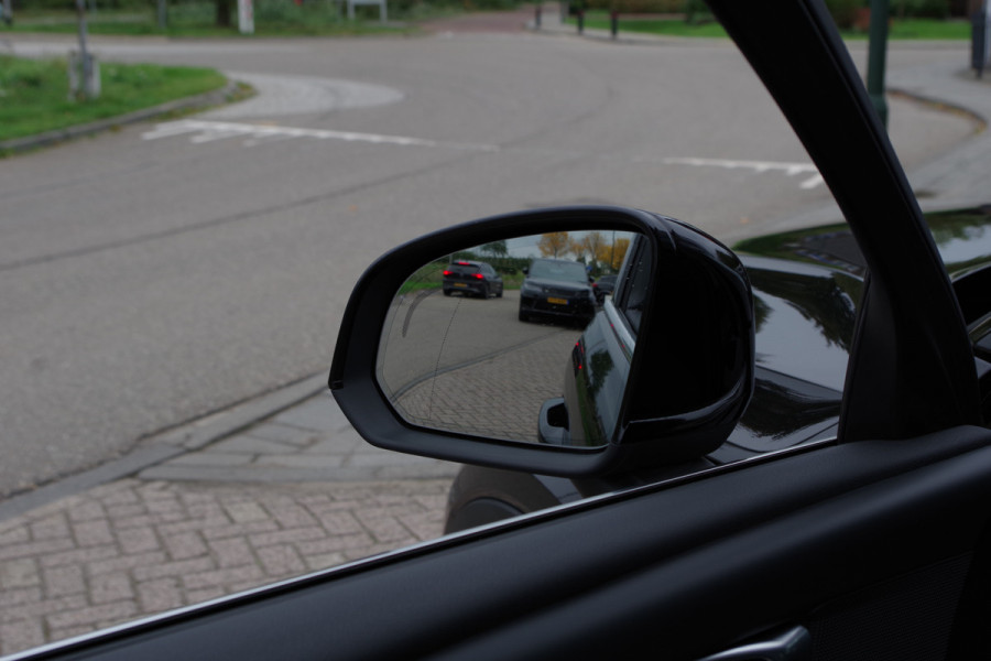 Volvo XC40 1.5 T5 Plug-in hybrid Plus Bright 263 PK PHEV, Adap. Cruise Control, Winterpakket, Camera