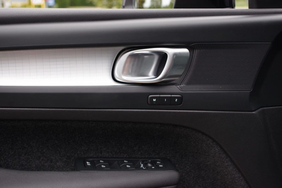 Volvo XC40 1.5 T5 Plug-in hybrid Plus Bright 263 PK PHEV, Adap. Cruise Control, Winterpakket, Camera