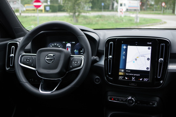 Volvo XC40 1.5 T5 Plug-in hybrid Plus Bright 263 PK PHEV, Adap. Cruise Control, Winterpakket, Camera