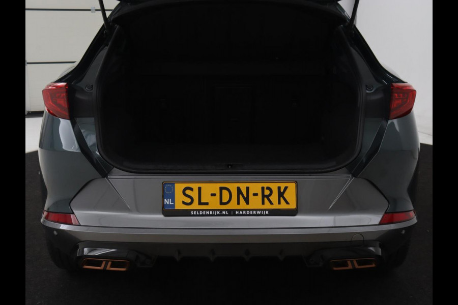 CUPRA Formentor 1.4 eHybrid VZ | 245pk | Stoelverwarming | Camera | Adaptive cruise | Sfeerverlichting | Navigatie | Keyless | 19'' | Stuurverwarming | Full LED | PHEV | Plug In